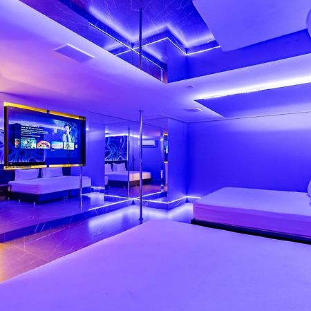 Drops Motel Brasilia Núcleo Bandeirante エクステリア 写真