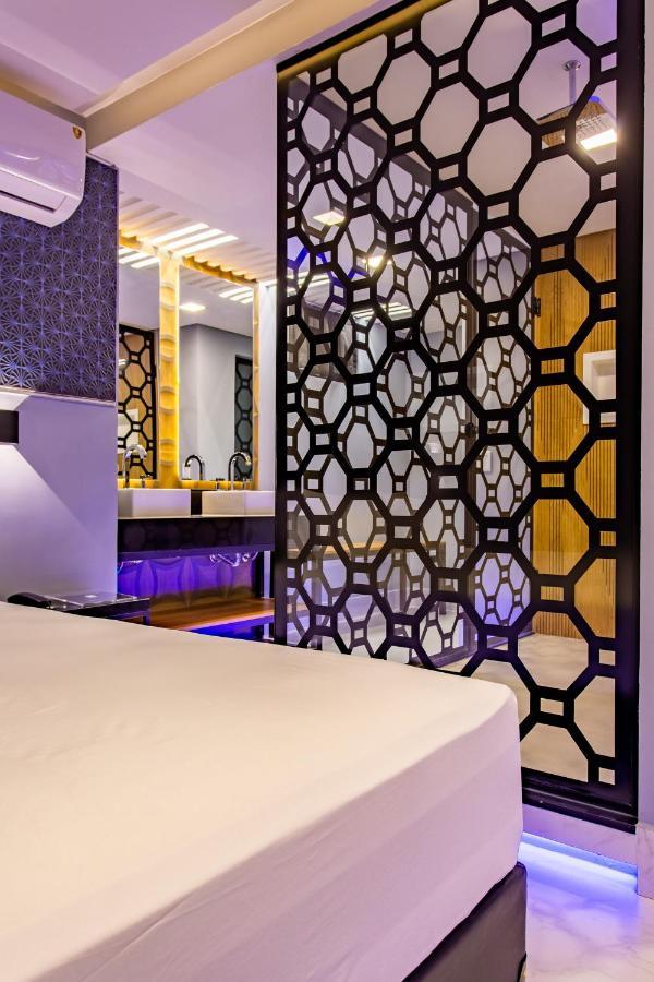 Drops Motel Brasilia Núcleo Bandeirante エクステリア 写真