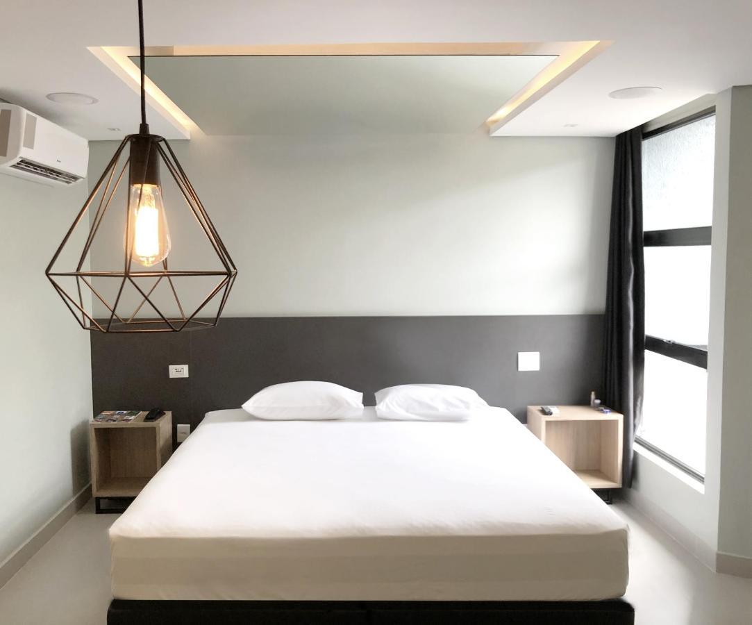 Drops Motel Brasilia Núcleo Bandeirante エクステリア 写真